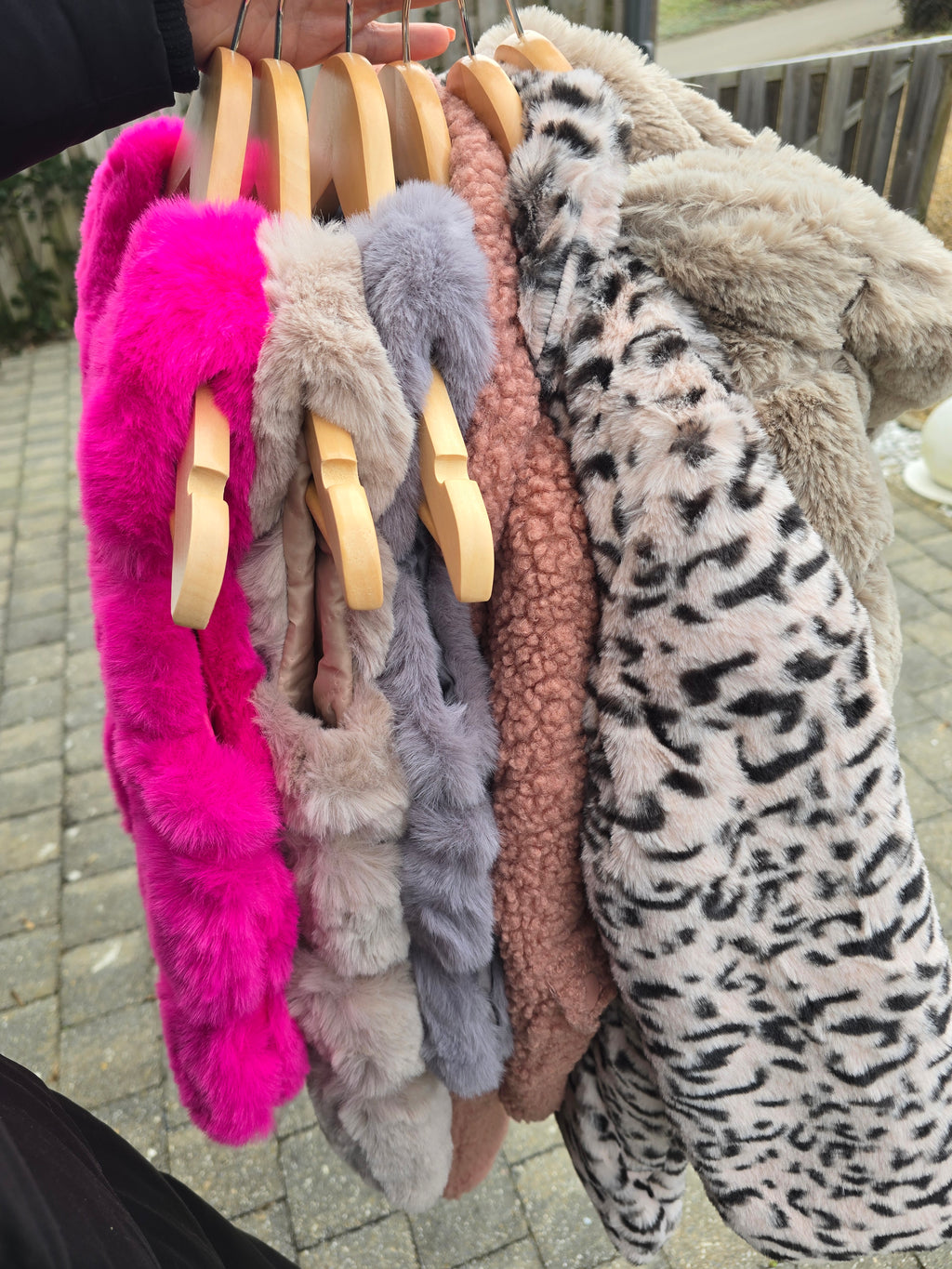 Manteau leopard fourrure synthetique