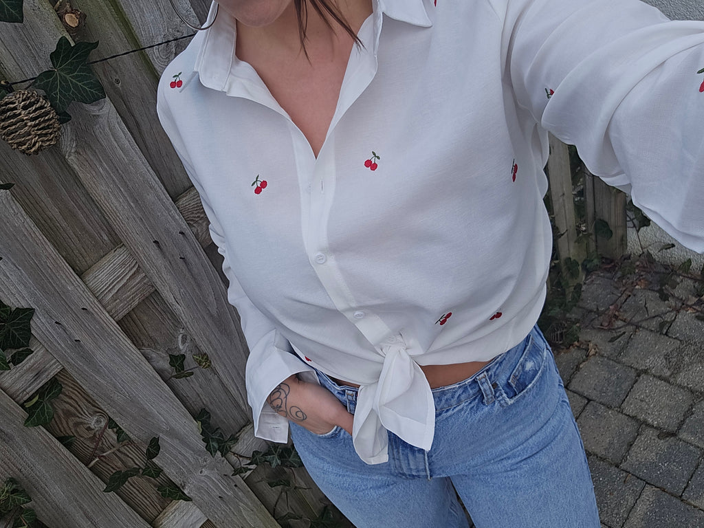 Chemise avec broderie cerise femme